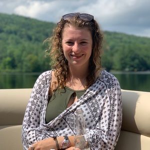 Meet your Posher, Kaleigh